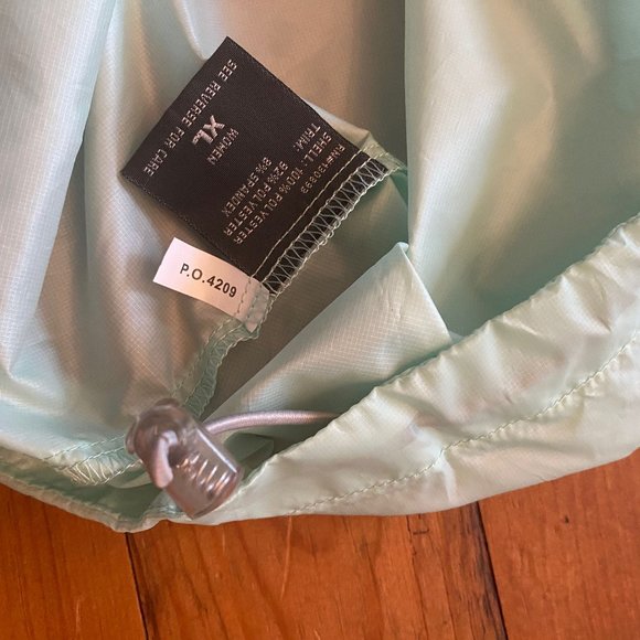 WOMEN'S NEW BALANCE PACKABLE WIND/WATER RESISTANT JACKET SZ XL NWT - Picture 6 of 8